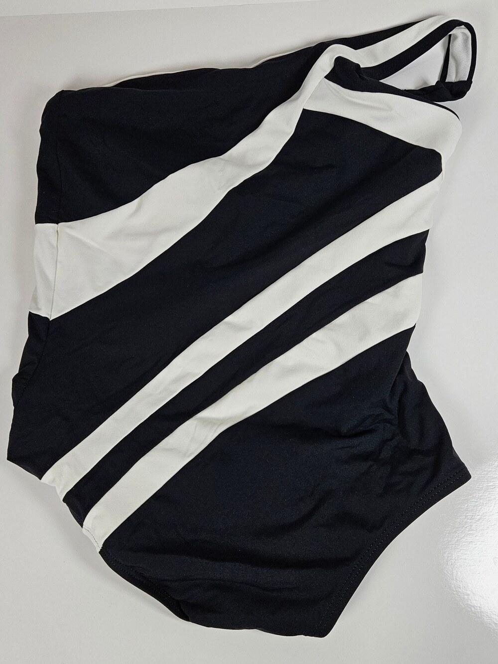 Kenneth Cole New York Swimsuit One-Shoulder Diagonal Stripe Women's Size Medium